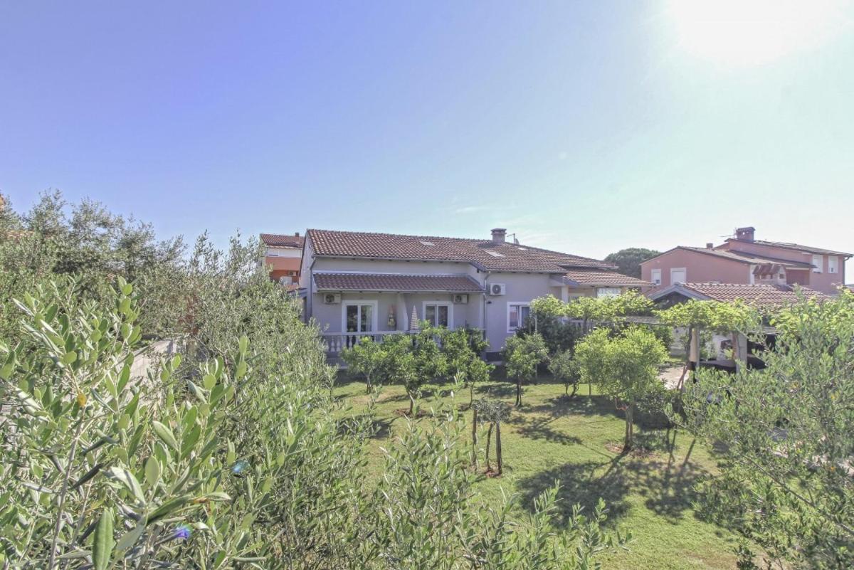 Ane In Pula - Istrien Hotel Exterior photo